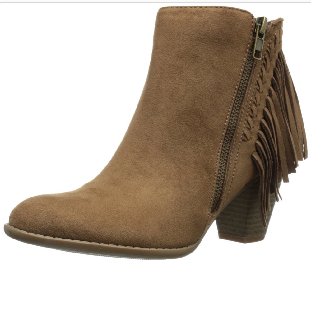 Beautiful Fringe Light Brown Booties Size 8